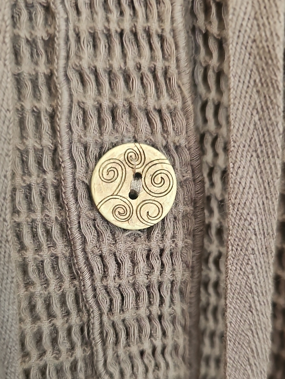 Sleeveless Hooded Button-Front Vest in Brown - Picture 3 of 5